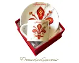 Tazzina e piattino con giglio, uno dei simboli di Firenze, in confezione regalo rossa.