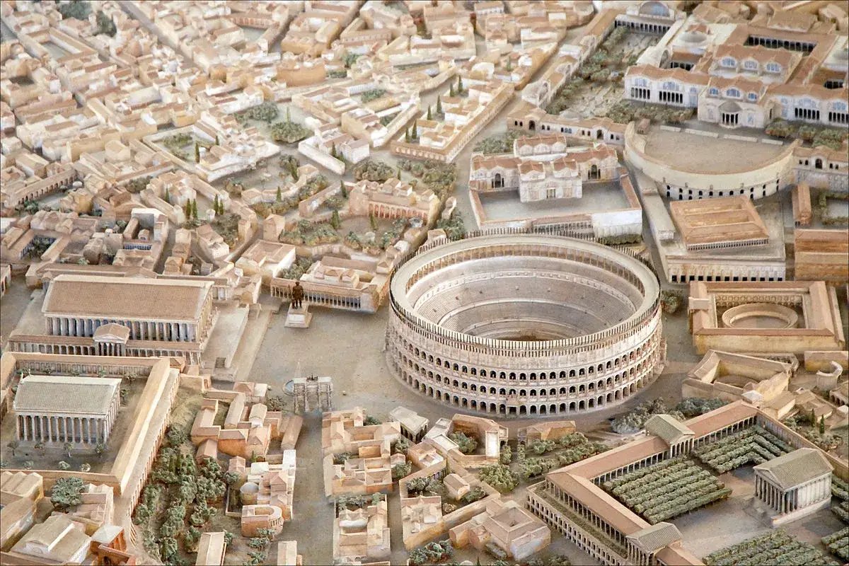 Modello di Roma antica: il Colosseo come era, circondato da edifici e strade, un viaggio nel tempo.